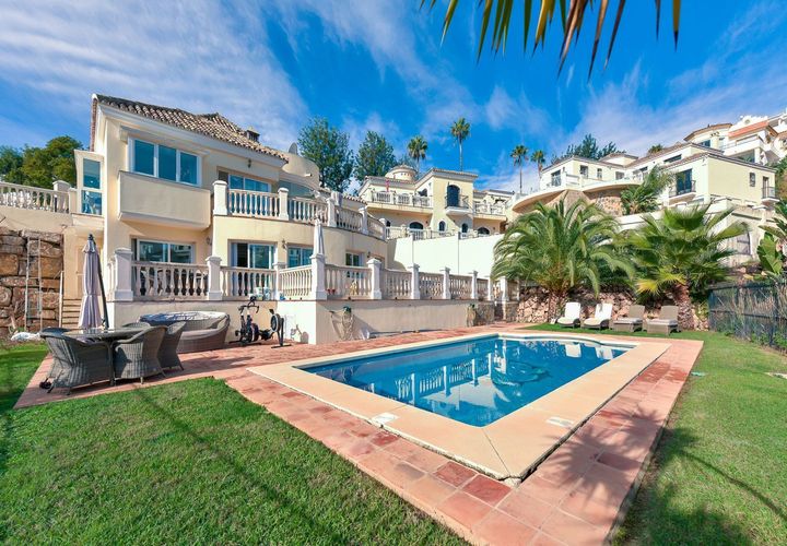 Villa i Calahonda, Malaga, Calahonda - € 999 000 | Ref: R5274169 - foto 1