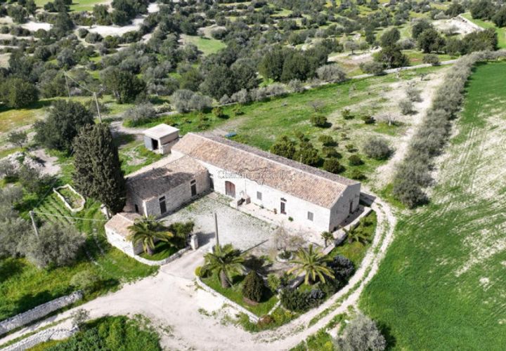 Landejendom i Modica, Ragusa, Modica - € 1.200.000 | Ref: L 1335 - foto 1