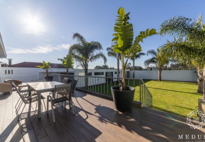 Villa i Serzedo, Porto, Serzedo - € 675.000 | Ref: CAS_733 - foto 1