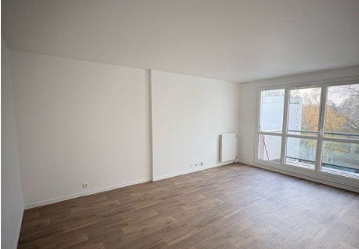 Apartament a Evry, Essonne, Evry - € 1.250/mes | Ref: 11051137 - foto 1