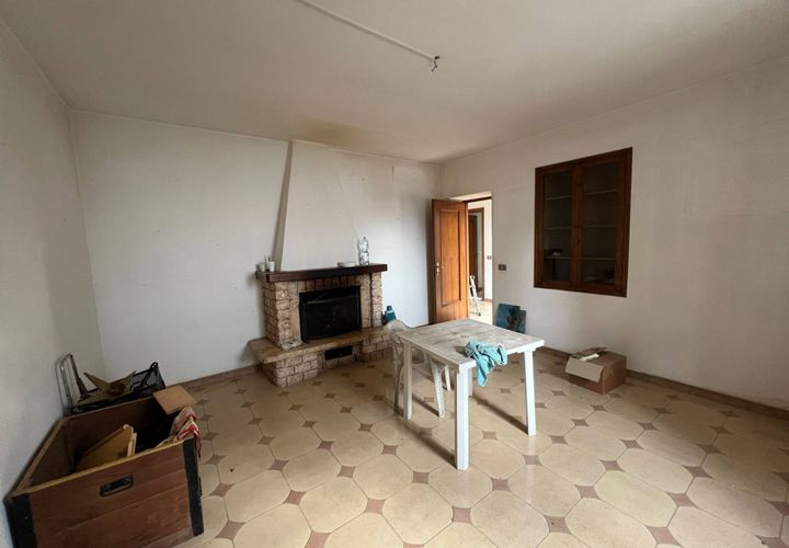 Villa a Collesalvetti, Livorno, Collesalvetti - € 150.000 | Ref: 2026Li002 - foto 1