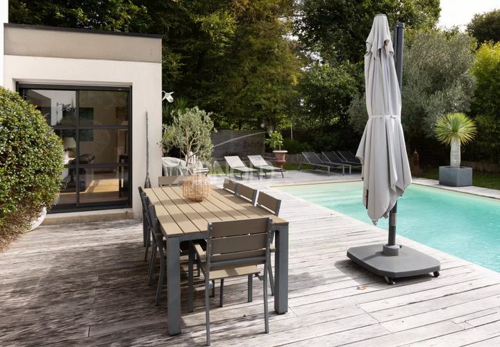 Villa a Vannes, Morbihan, Vannes - € 721.000 | Ref: 86194643 - foto 1