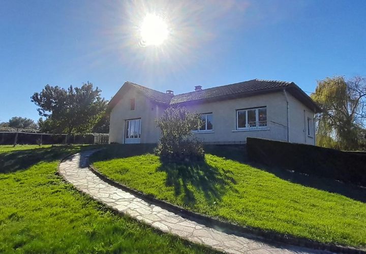 Villa a Madiran, Hautes-Pyrenees, Madiran - € 185.000 | Ref: 2561 - foto 1