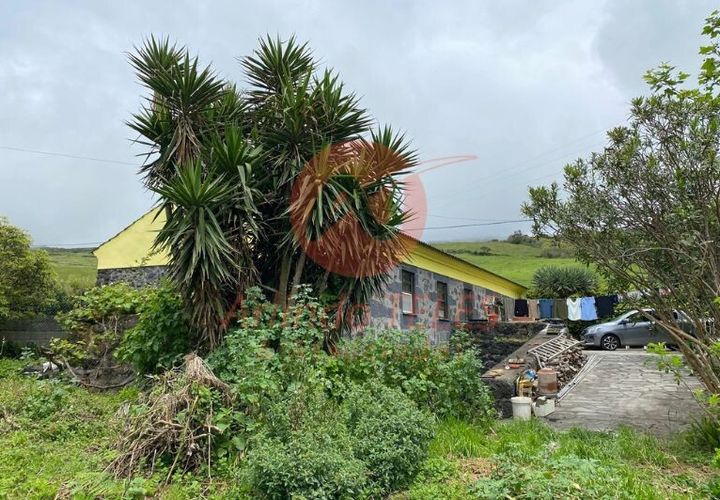 Byhus i Velas, Sao Jorge, Velas - € 280.000 | Ref: M1001 - foto 1