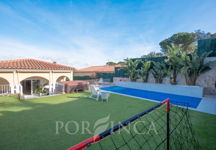 Villa i Calonge, Gerona, Calonge - € 750.000 | Ref: 1556/9569 - foto 1