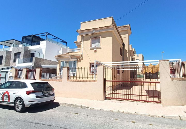 Villa a Orihuela Costa, Alicante, Orihuela Costa - € 269.900 | Ref: 510155 - foto 1