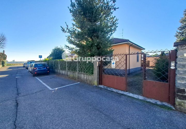 Villa a Mesero, Milan, Mesero - € 244.000 | Ref: Villa Singola, via Villoresi 14 Mesero - foto 1