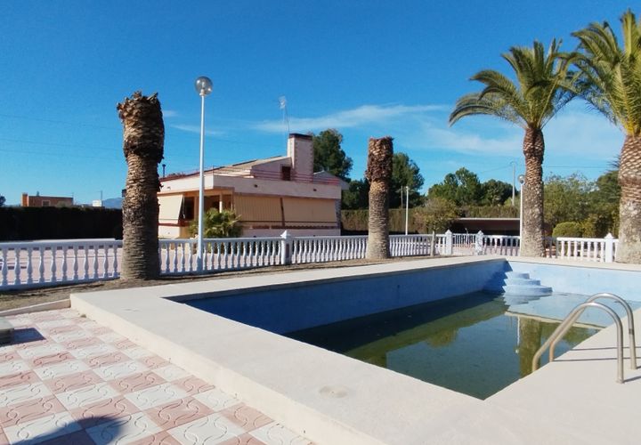 Villa i Sax, Alicante, Sax - € 575.000 | Ref: 18224 - foto 1
