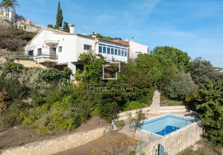 Villa a Alella, Barcelona, Alella - € 630.000 | Ref: MRS65660 - foto 1