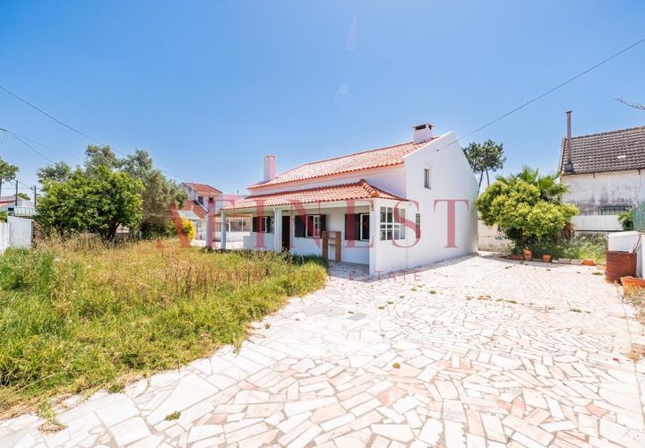 Villa em Almada, Setubal, Almada - € 586.000 | Ref: L0410/25 - foto 1