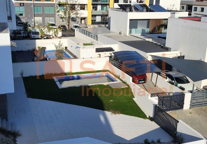 Villa i Corroios, Setubal, Corroios - € 765.000 | Ref: SAFTI:007573 - foto 1