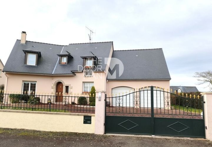 Villa a Mayenne, Mayenne, Mayenne - € 262.500 | Ref: 9406 - foto 1