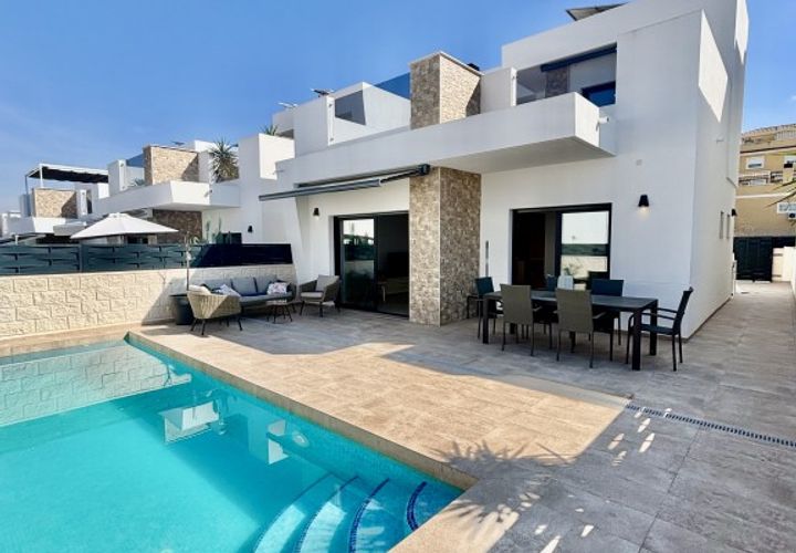Villa i Benijofar, Alicante, Benijofar - € 429.500 | Ref: MLSC7497408 - foto 1