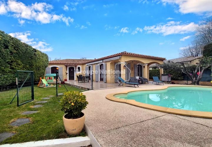 Villa a Les Angles, Gard, Les Angles - € 369.000 | Ref: NJ428 - foto 1