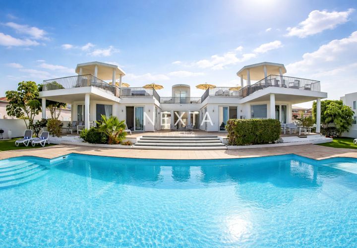 Villa a Playa Paraiso, Tenerife, Playa Paraiso - € 4.000.000 | Ref: 1010 - foto 1