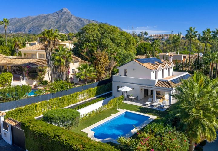 Villa i Marbella, Malaga, Marbella - € 2 650 000 | Ref: BLXC-1618 - foto 1