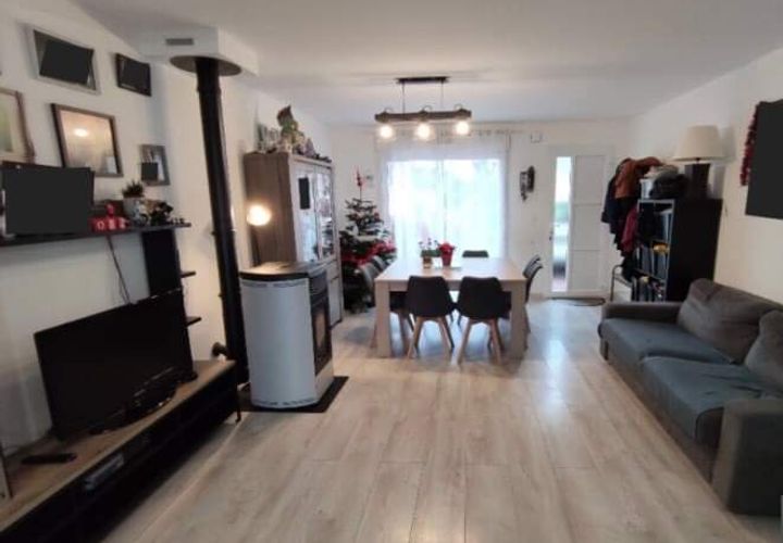 Villa a Cerise, Orne, Cerise - € 820/mes | Ref: 738142 - foto 1