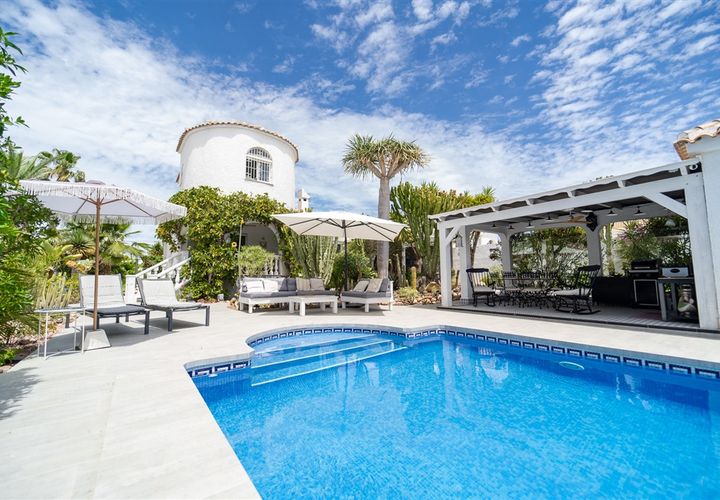 Villa a Torrevieja, Alicante, Torrevieja - € 495.000 | Ref: 5359 - foto 1