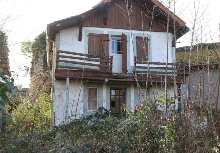 Villa i Autun, Saone-et-Loire, Autun - € 28.000 | Ref: 5772 - foto 1