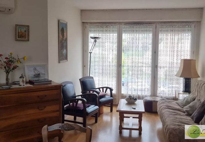 Lejlighed i Angouleme, Charente, Angouleme - € 118.800 | Ref: 8044 - foto 1