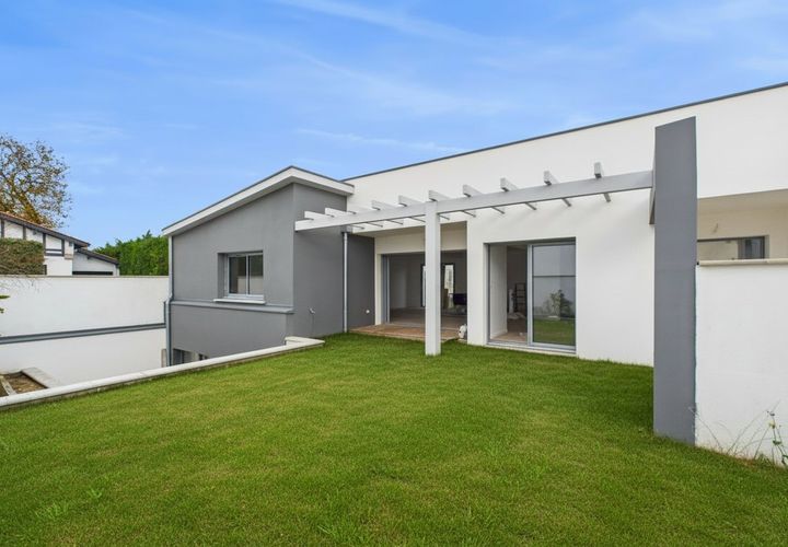 Villa i Anglet, Pyrenees-Atlantiques, Anglet - € 1.700.000 | Ref: 64066397749 - foto 1