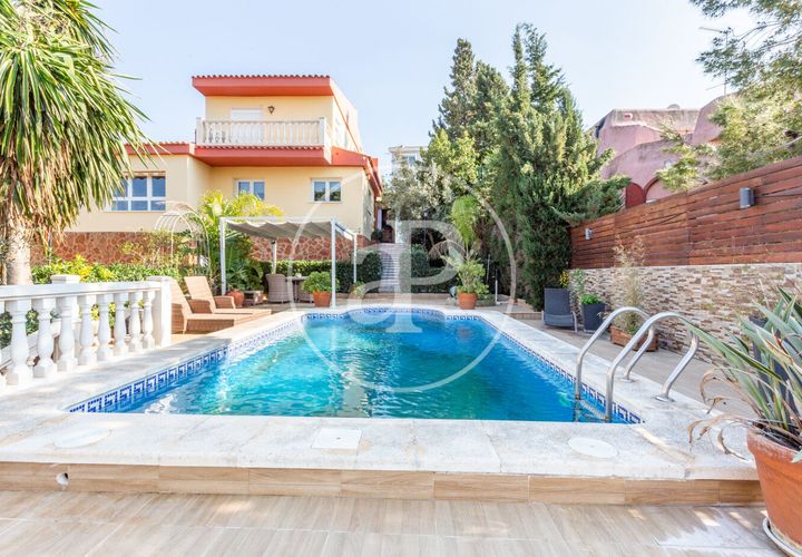Villa i Torrent, Valencia, Torrent - € 740 000 | Ref: VV2601027 - foto 1