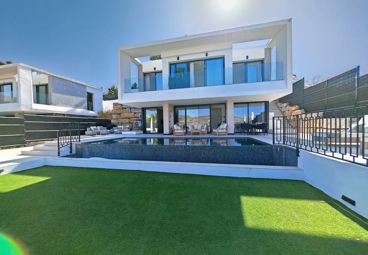 Villa a Estepona, Malaga, Estepona - € 1.400.000 | Ref: R5134837 - foto 1