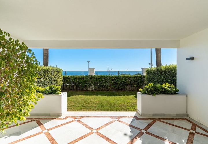 Lejlighed i Estepona, Malaga, Estepona - € 1.300.000 | Ref: R5255593 - foto 1