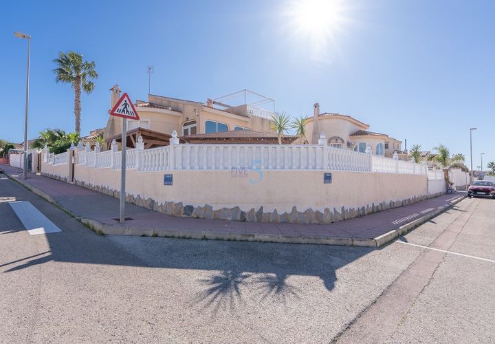 Villa i Rojales, Alicante, Rojales - € 399.000 | Ref: P8585 - foto 1