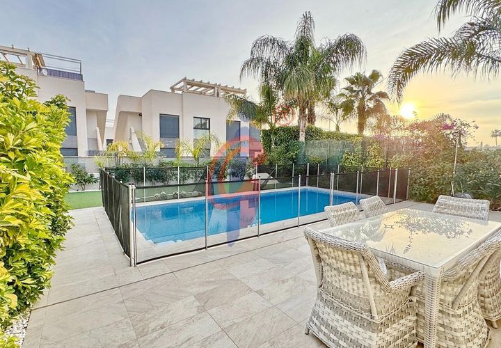 Villa i Rojales, Alicante, Rojales - € 459.000 | Ref: V2640/3481 - foto 1