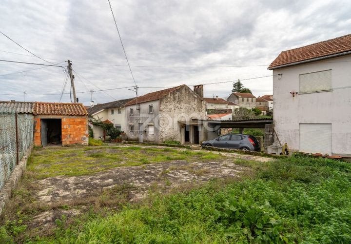 Villa i Gesteira e Brunhos, Coimbra, Gesteira e Brunhos - € 44.500 | Ref: ZMPT584230 - foto 1