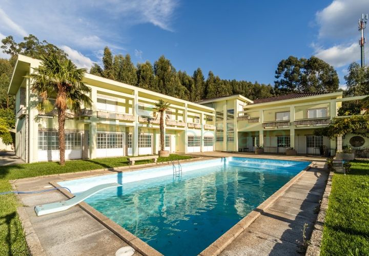 Villa a Vizela, Braga, Vizela - € 750.000 | Ref: F2408.082 - foto 1