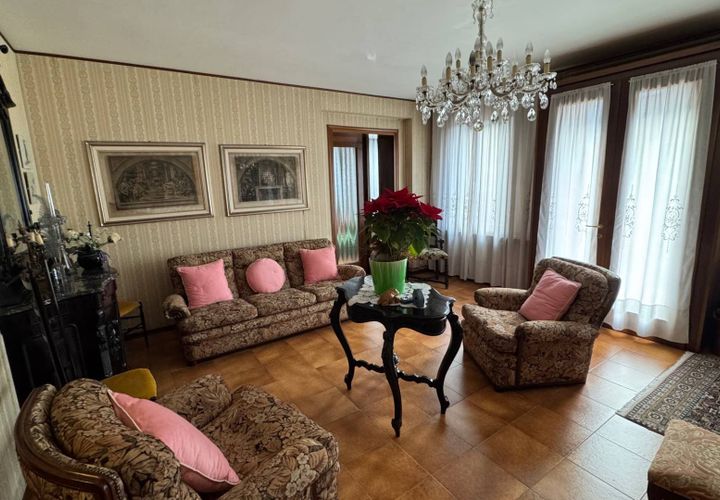 Villa a Montebelluna, Treviso, Montebelluna - € 500.000 | Ref: 6160 - foto 1