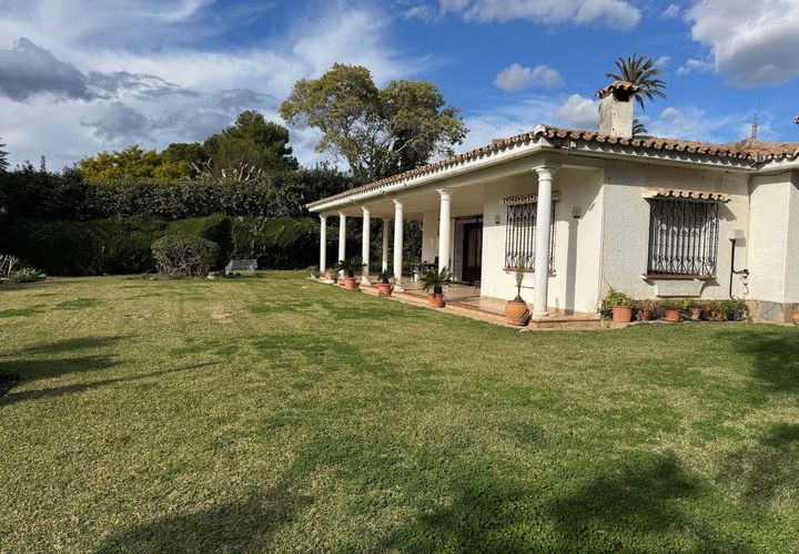 Villa i Estepona, Malaga, Estepona - € 1.375.000 | Ref: R5287999 - foto 1