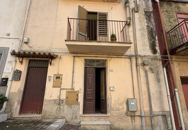 Villa i Chiusa Sclafani, Palermo, Chiusa Sclafani - € 19.000 | Ref: 8682RV46774 - foto 1