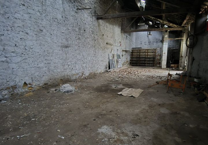 Erhvervsejendom i Arles, Bouches-du-Rhone, Arles - € 380.000 | Ref: VP104-ACTIVPATRIMONIA - foto 1