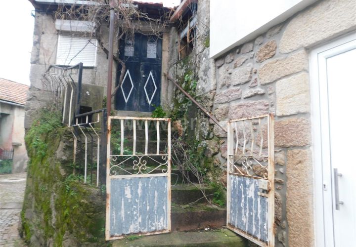 Villa i Seia, Guarda, Seia - € 35.000 | Ref: 382260004 - foto 1