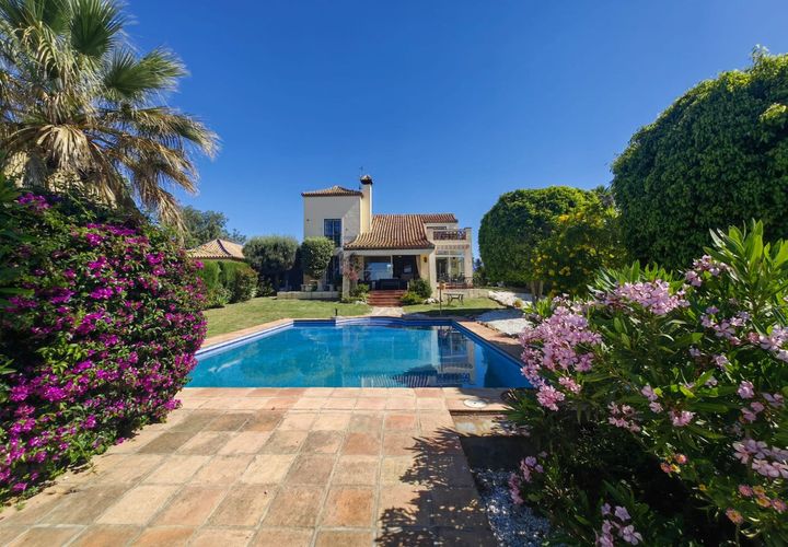 Villa a Estepona, Malaga, Estepona - € 1.200.000 | Ref: R5173057 - foto 1