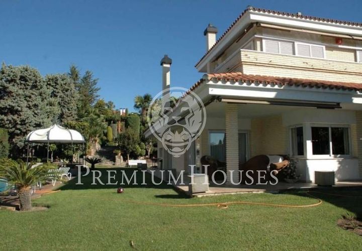 Villa a Alella, Barcelona, Alella - € 1.890.000 | Ref: PH101666/3699 - foto 1
