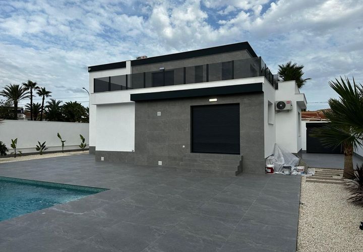 Villa a Rojales, Alicante, Rojales - € 720.000 | Ref: QU010 - foto 1