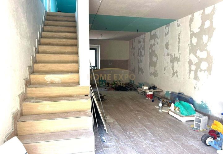 Villa i Barcarena, Lisbon, Barcarena - € 369.000 | Ref: HOME571890 - foto 1