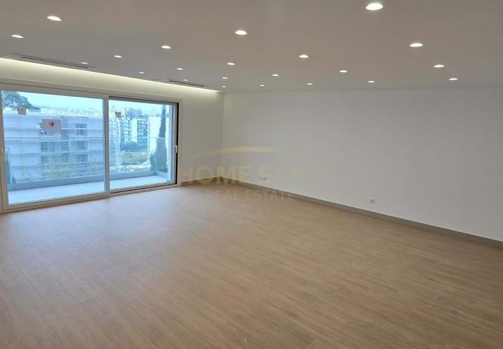 Lejlighed i Odivelas, Lisbon, Odivelas - € 625.000 | Ref: HOME581785 - foto 1