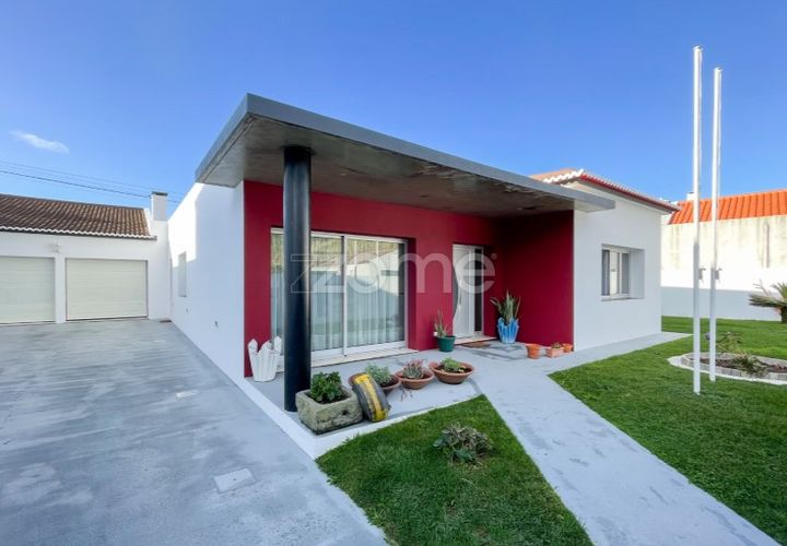 Villa i Mosteiros, Sao Miguel, Mosteiros - € 434 900 | Ref: ZMPT581929 - foto 1