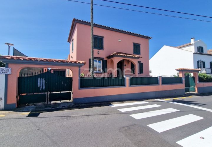 Villa a Pico da Pedra, Sao Miguel, Pico da Pedra - € 430.000 | Ref: ZMPT569224 - foto 1