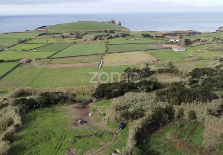 Terra a Ribeirinha, Sao Miguel, Ribeirinha - € 180.000 | Ref: ZMPT562939 - foto 1