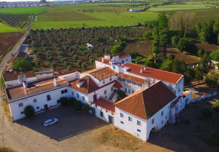Farm hus i Cuba, Beja, Cuba - € 1.800.000 | Ref: C0183-01039 - foto 1