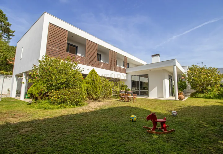 Villa i Almocageme, Lisbon, Almocageme - € 1.000.000 | Ref: C0183-01343 - foto 1