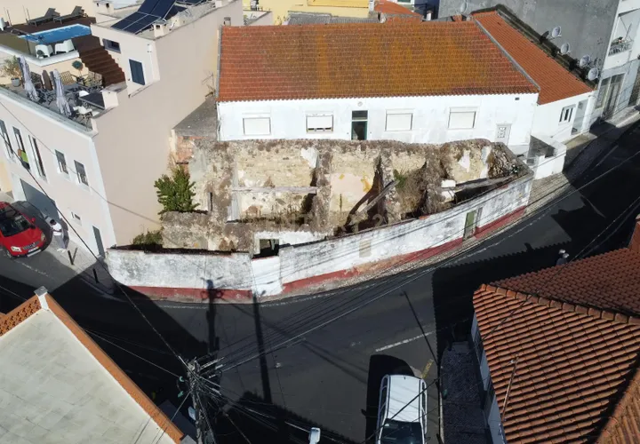 Villa i Loures, Lisbon, Loures - € 89.000 | Ref: C0183-01340 - foto 1