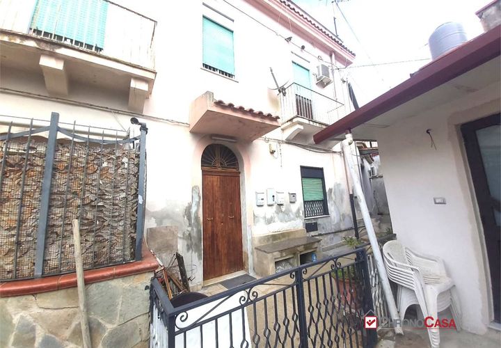 Villa a Messina, Messina, Messina - € 55.000 | Ref: 2VS020 - foto 1