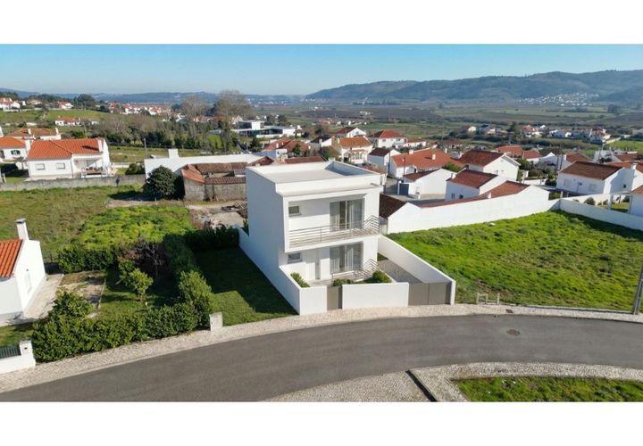 Villa i Nazare, Leiria, Nazare - € 400.000 | Ref: CAS_856 - foto 1
